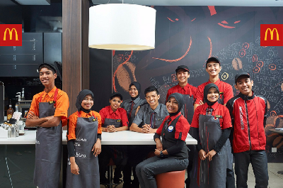 Raya Haji Ini McDonald's Ada Offer Kerja Part Time Sejam RM 10! Masa Nilah Nak Dapat Duit Lebih