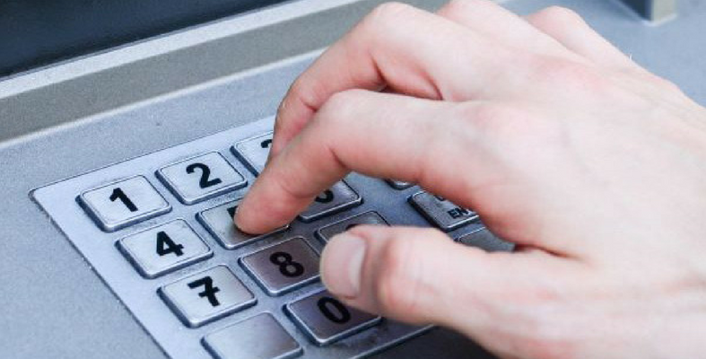Bila Duit Kena 'Telan' CDM Masa Deposit, Buat Langkah Ini Nak Dapatkan Semula Kalau Bank Tutup