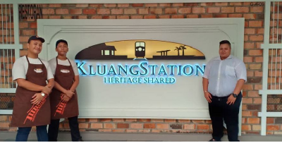 DUA Jawatan Kosong F&B Kru Servis Restoran & Kitchen Crew Di PJ! RM1,400++, Makan & Hostel* Disediakan!