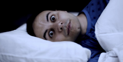 Kenapa Aku Susah Sangat Nak Tidur? Dekat Tempat Kerja Punyalah Ngantuk, Jangan Risau, Ini 8 Trik Padu Untuk Korang!