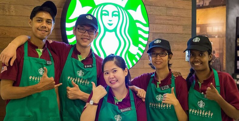Jom Jadi Barista Starbucks, Gaji Dari RM1, 300+++, 4 Kali Insentif, Peluang Belajar Bersama Profesional & Banyak Lagi!