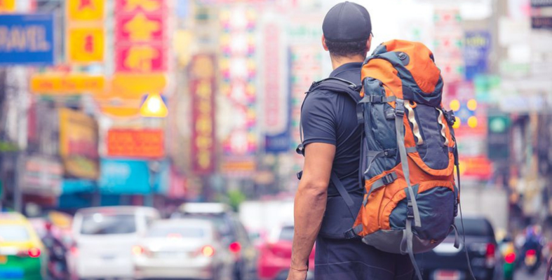 Oh Macam Ni Ke Cara Backpackers Packing Beg, 'Ala-Ala Tentera', Patutlah Boleh Muat Semua!