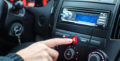 Dah Lama Tak Start Kereta & Simbol Ni Menyala? Jangan Panik, Baca Maksud 11 Simbol Dashboard Ni Di Sini