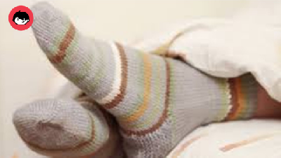 Ini 5 Sebab Menurut Pakar Tidur Pakai Stoking Dapat Kurangkan Serangan Raynaud