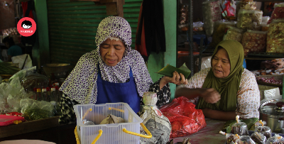 Nekad Berhenti Kerja Syarikat Ternama, Jadi Penjual Sayur. Lelaki Ini Akui, Beliau Bahagia!